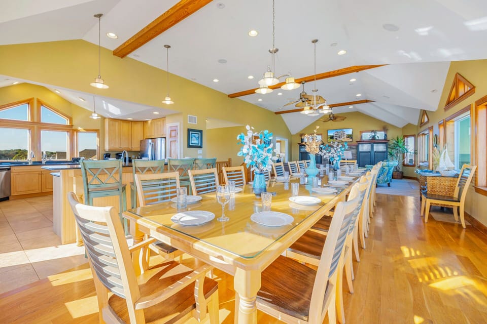Surf or Sound Realty - 679 - Sea Glass - Dining Area -4