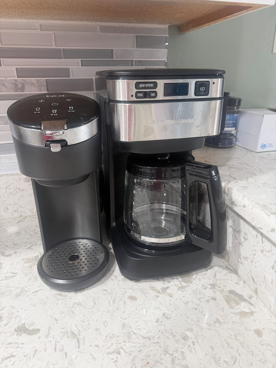 Pot and single serve coffee makers