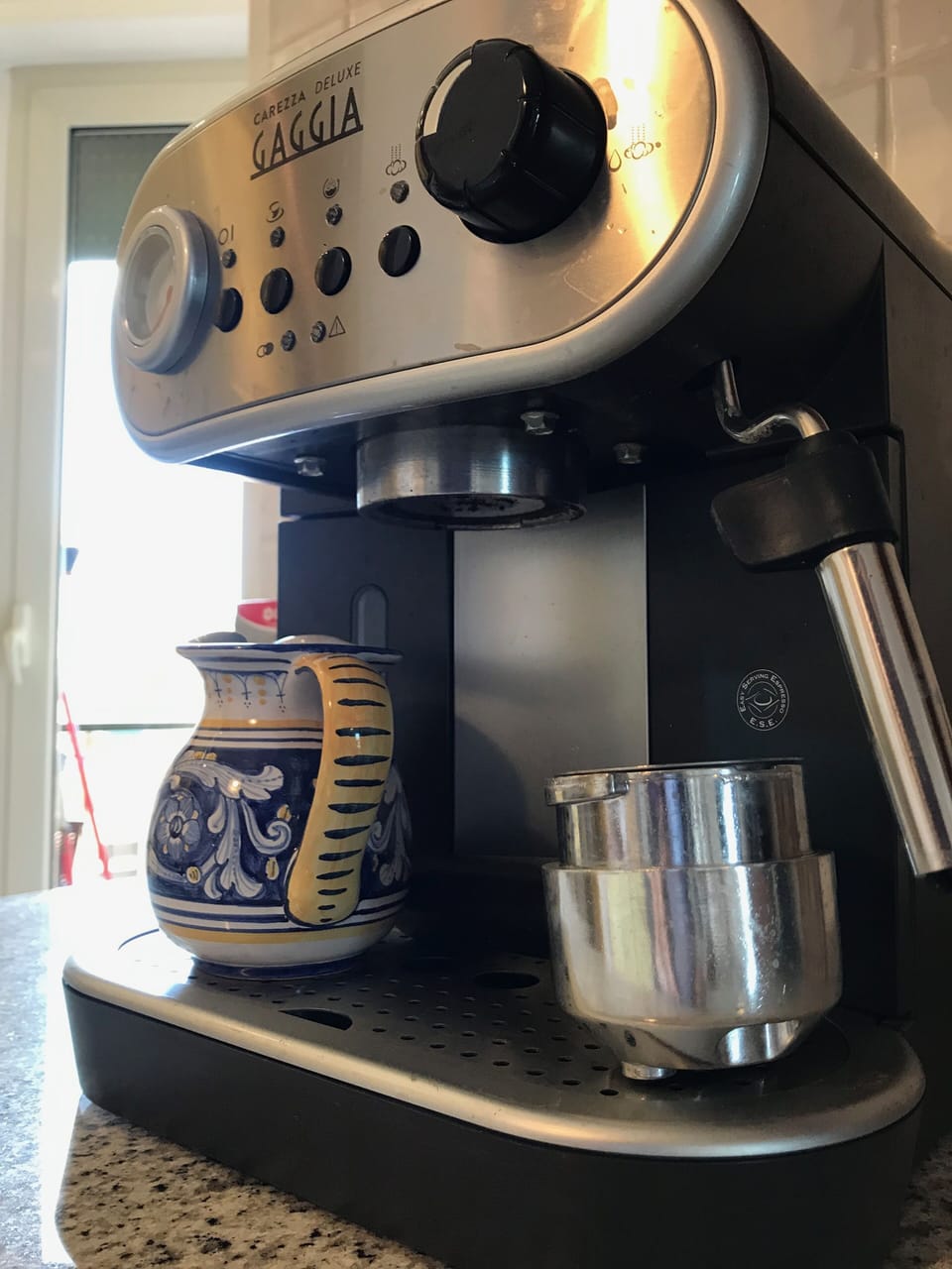 Espresso machine, Filter Coffee pot, electric kettle, Moca and Plunger!