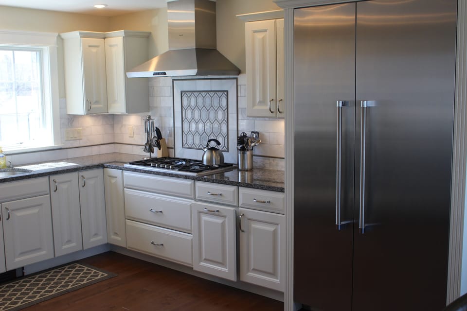 Gorgeous Thermador appliances with gas cooktop!