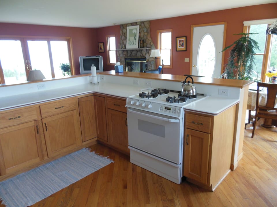 kitchen from front entry