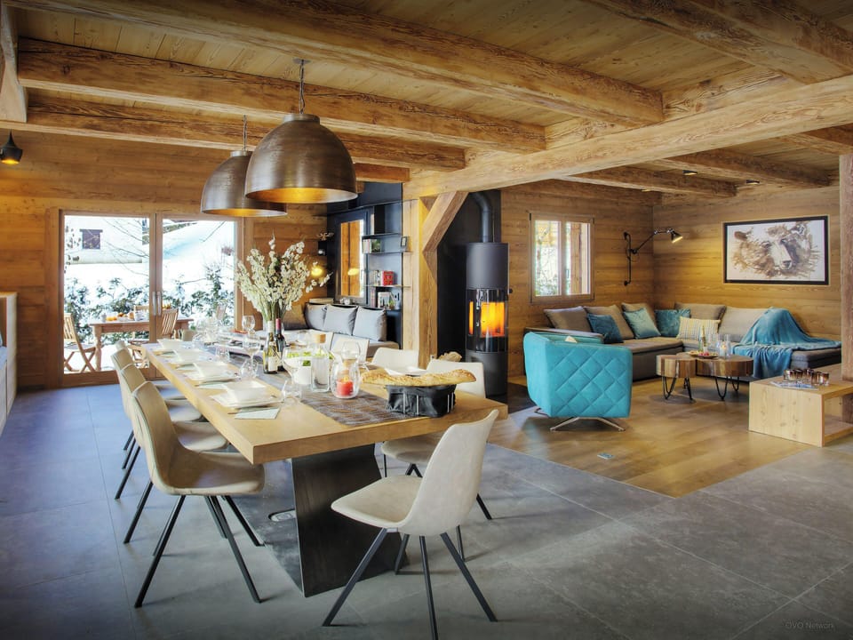 Dining/living room