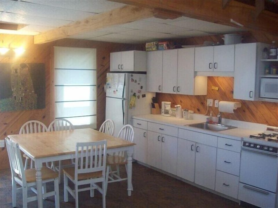 Southwest corner Great Room showing Kitchen