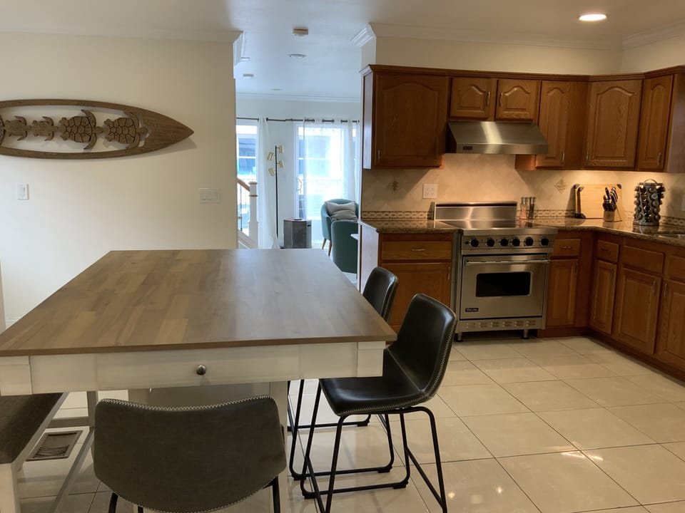Kitchen and dining room.
