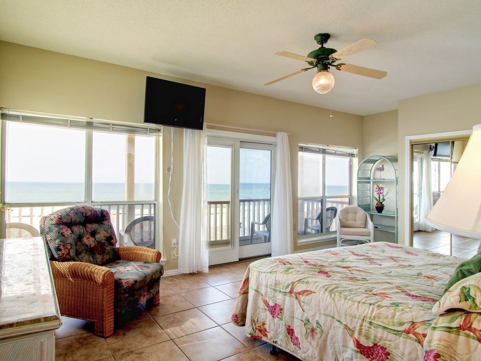 Ocean Front Master Suite