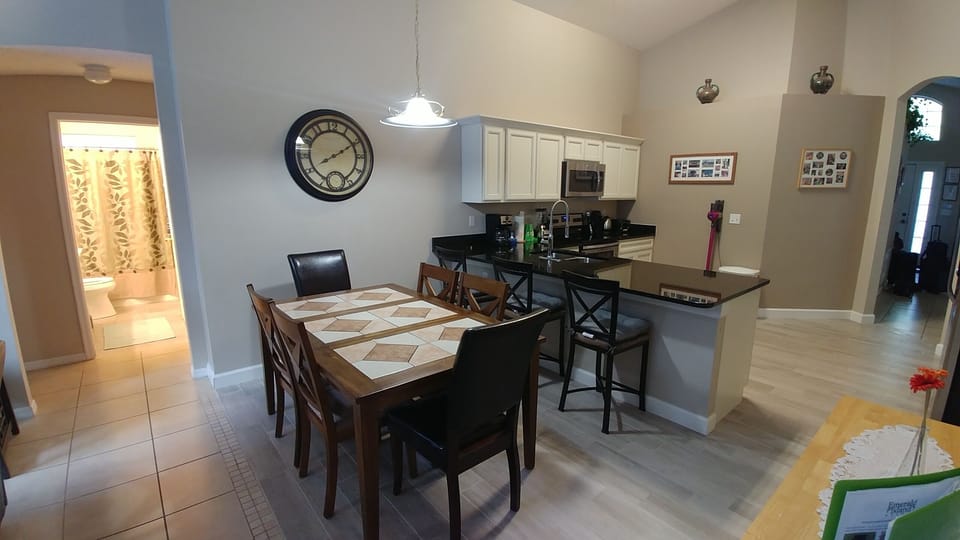 Kitchen & Dining. All common areas have new tile. No carpet. 