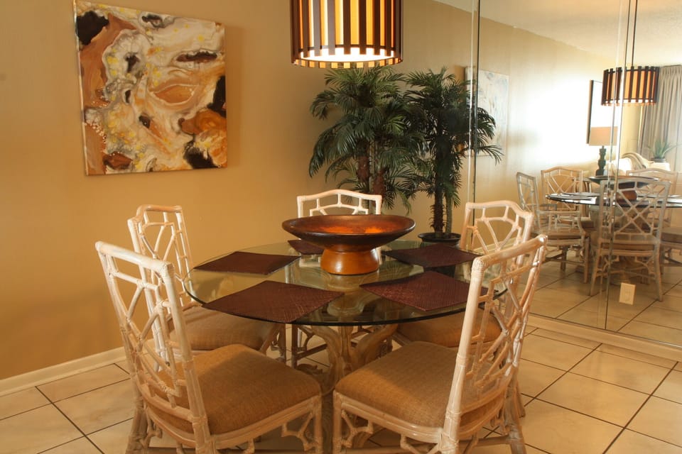 Dining area.  Additional Chair located in Master Bedroom.  Seating for 6+.