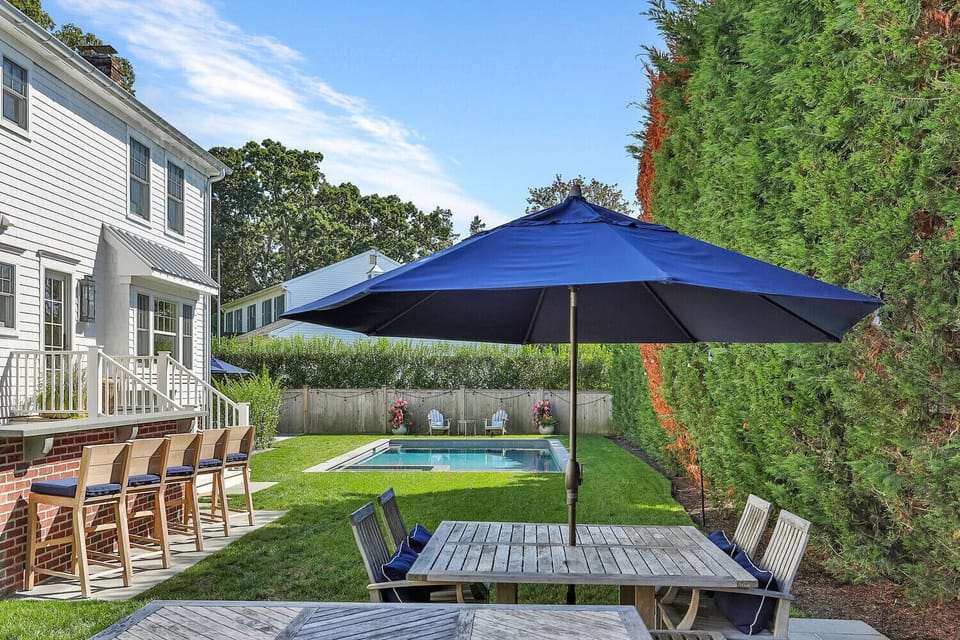 Outdoor dining area -  bluestone patio