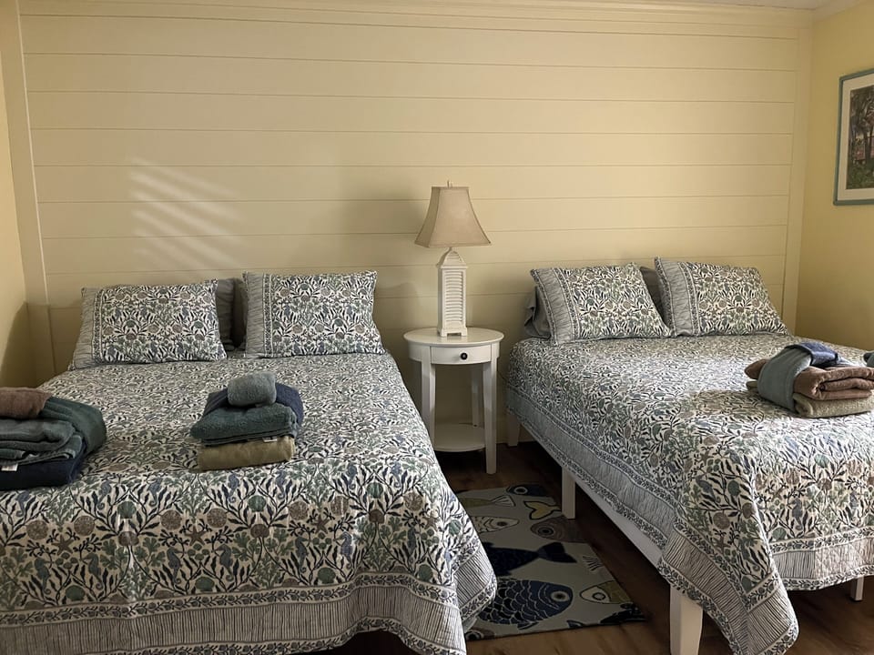 Queen Bedroom