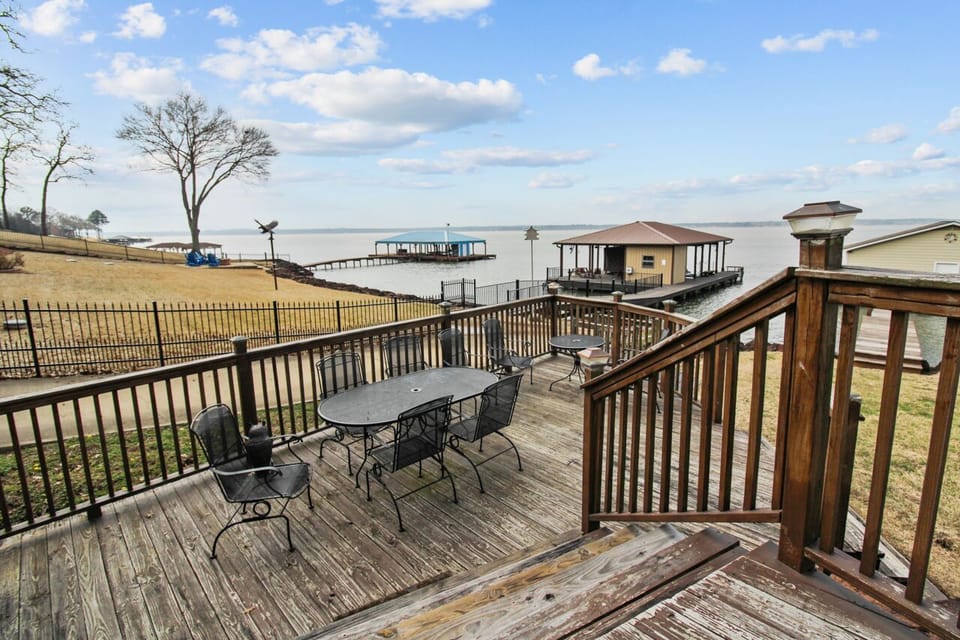 Lower Deck.