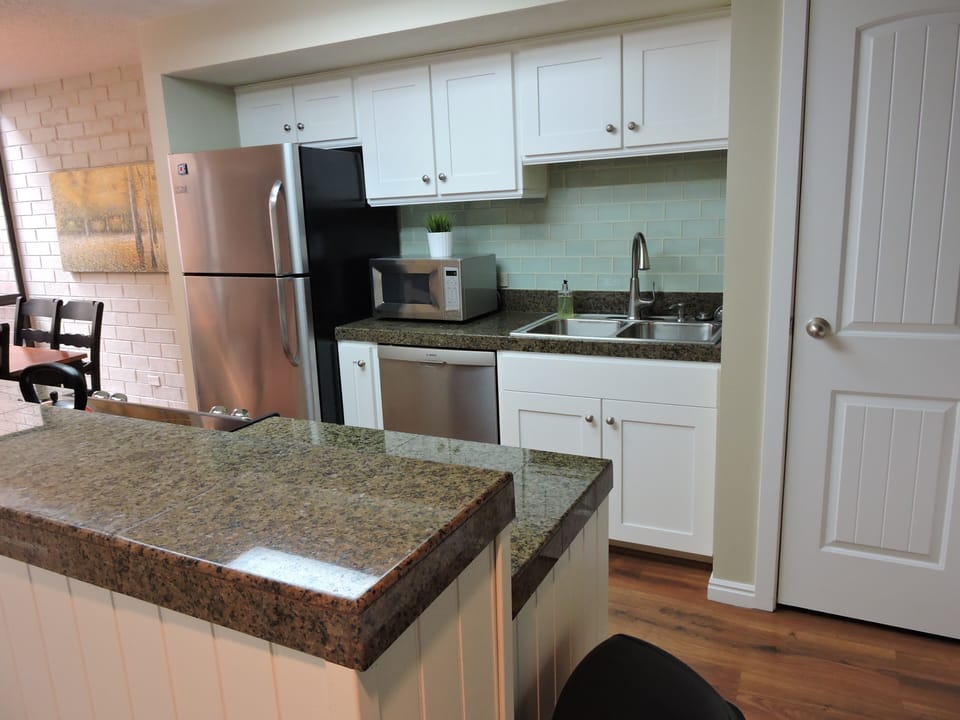 GRANITE AND STAINLESS!