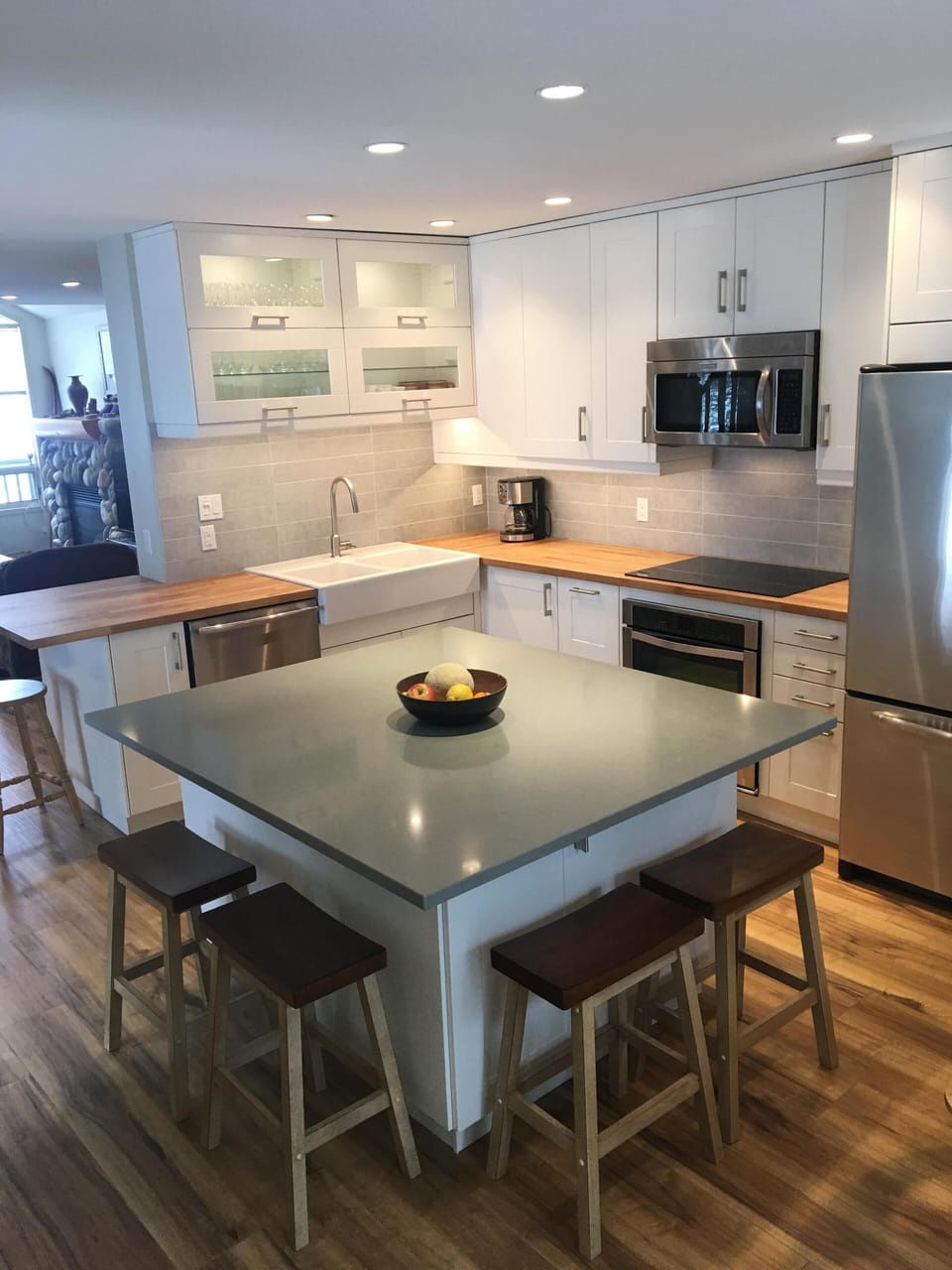Fantastic renovated kitchen.  Large quartz eating island, and top end appliances