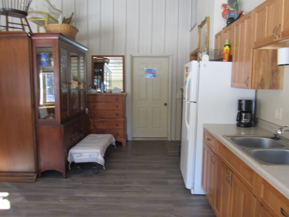 FULL SIZE REFRIGERATOR
