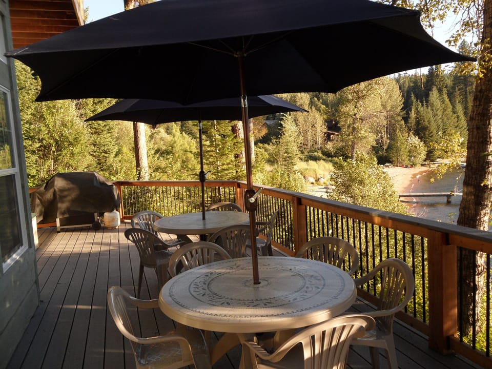 Frederick Lodge main level deck