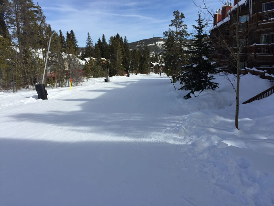 4 O'Clock ski run in the back of the condos, takes you to snowflake lift.
