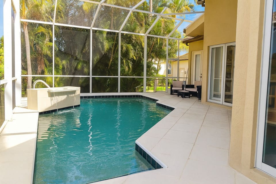 Private screened pool area