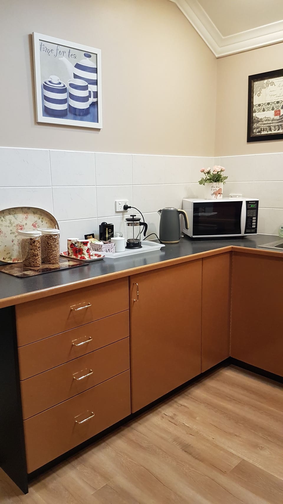 Your own kitchen with fridge, microwave, toaster and kettle