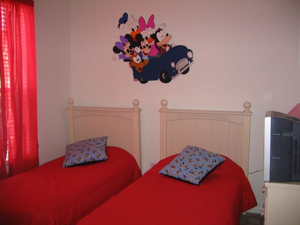 twin bedroom