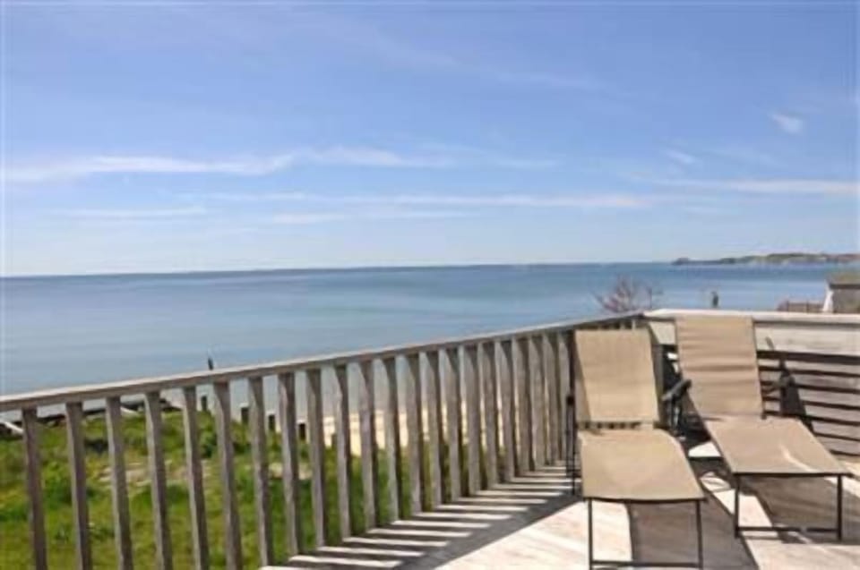 Large deck off master bedroom.