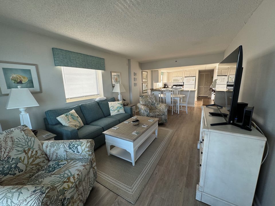 Living Room & Kitchen