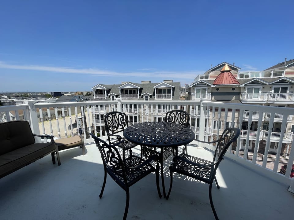 Balcony out side of 3rd floor family room