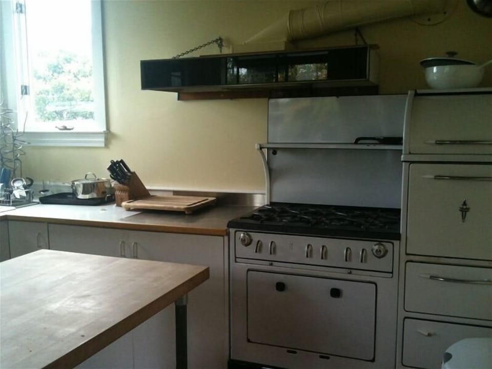 Gourmet Kitchen
