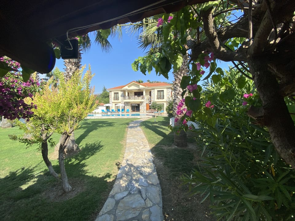 Villa from the Kosk