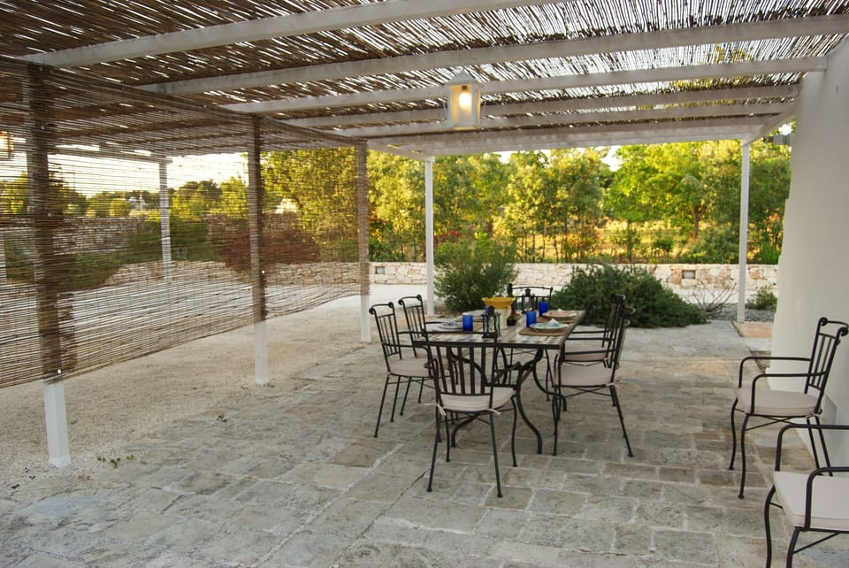 Al fresco dining with a view