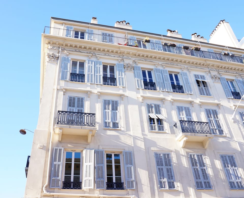 The apartment building. This is a front view.