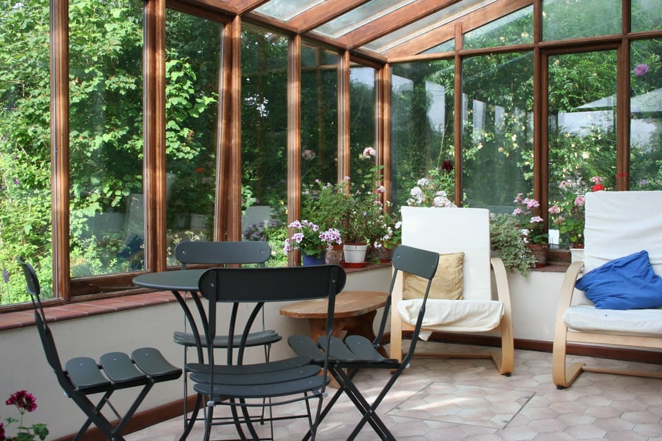 Tudor Lee conservatory