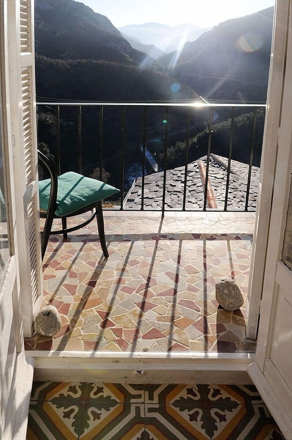 balcony door