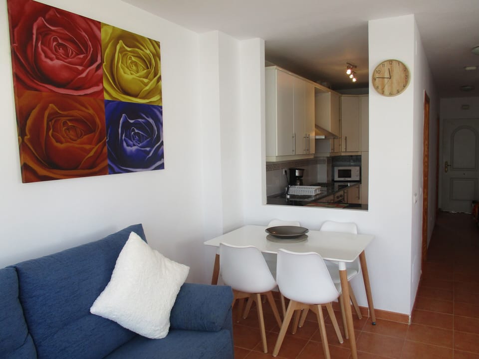 living/dining room