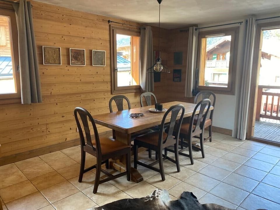 Direct access from the dining area to large balcony with BBQ 
