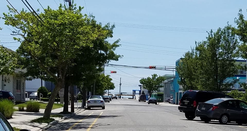 1.5 blocks to Boardwalk and Ocean