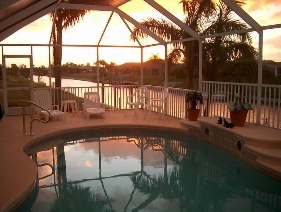 Enjoy gorgeous sunrises and sunsets!