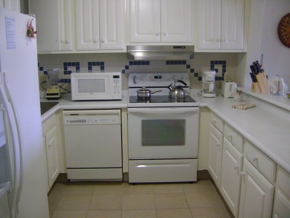 Fully Stocked Kitchen