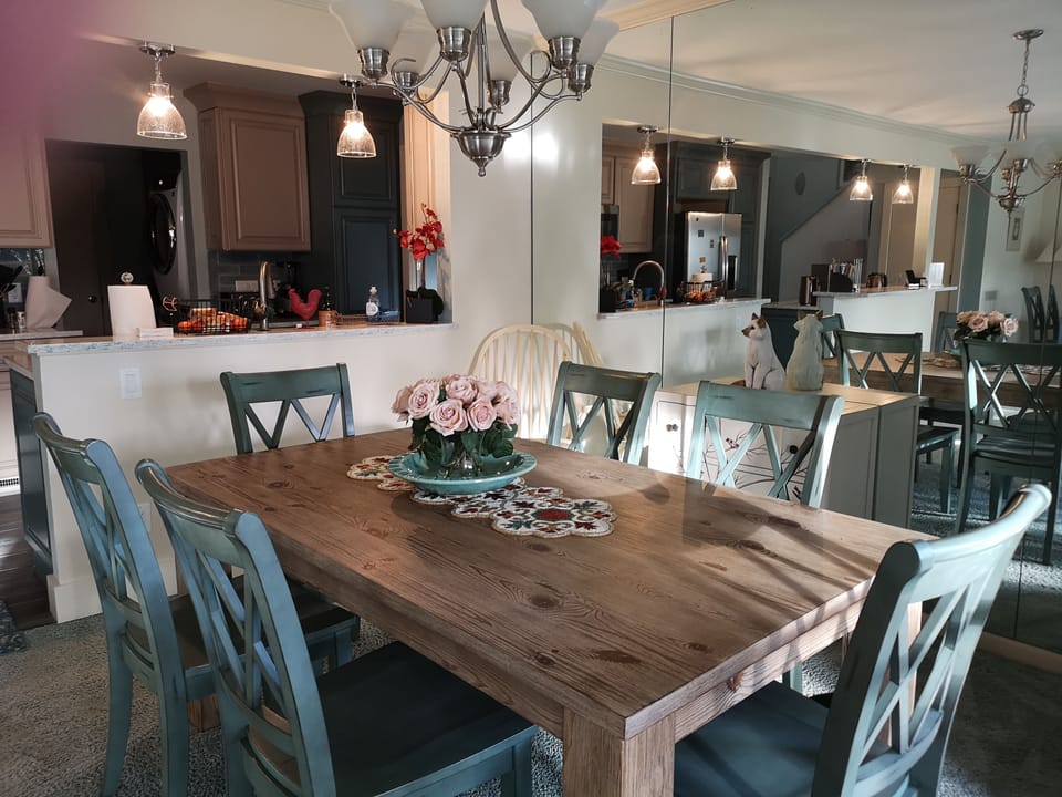 Dining room table