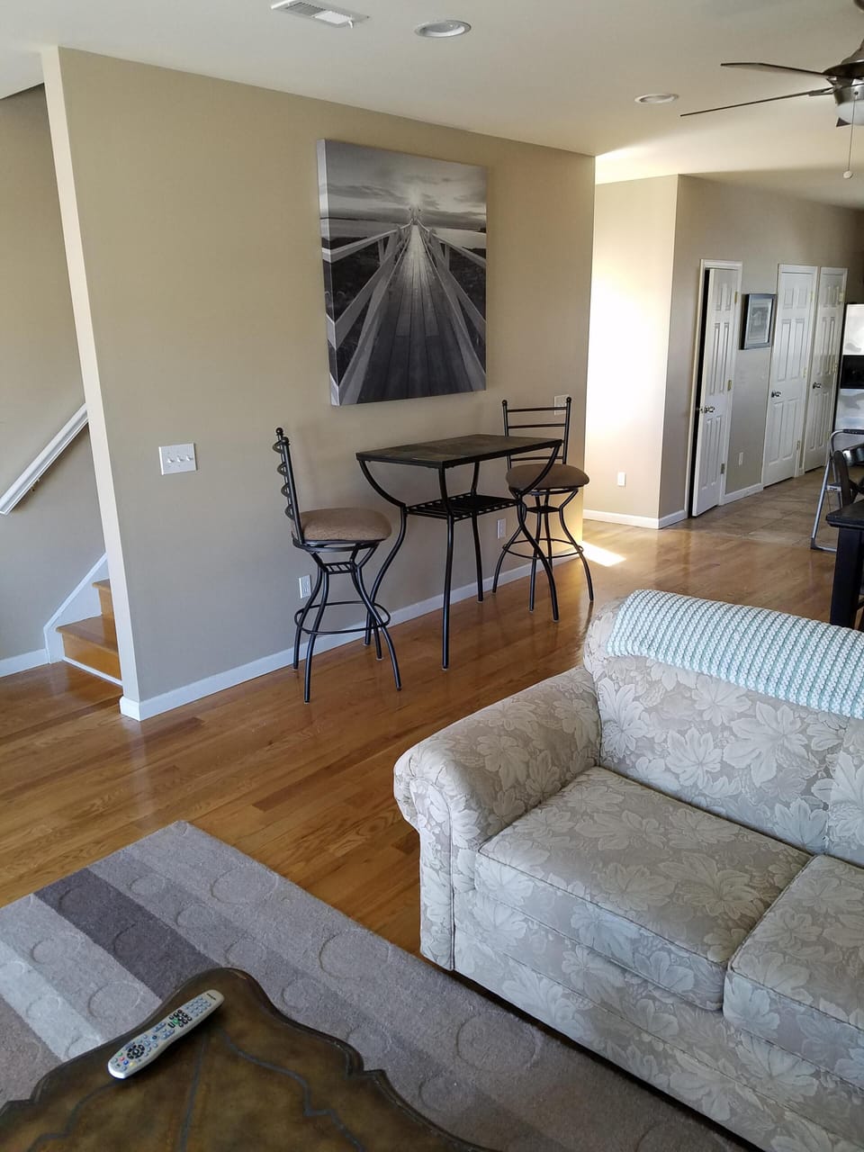 additional dining area
