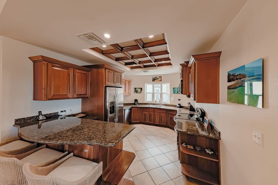 Kitchen has ample space