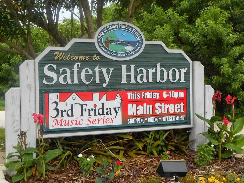 Downtown Fun the 3rd Friday of every month in Safety Harbor
