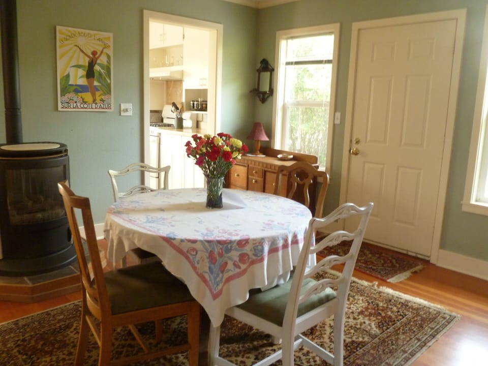 Entry, dining room, kitchen
(Photo taken from bedroom door)