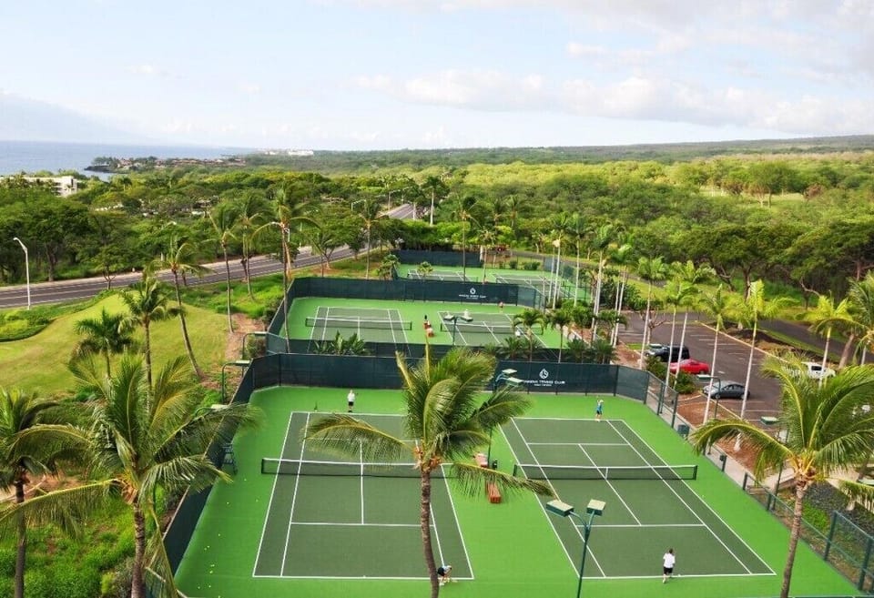 Walk to Wailea Tennis Club!