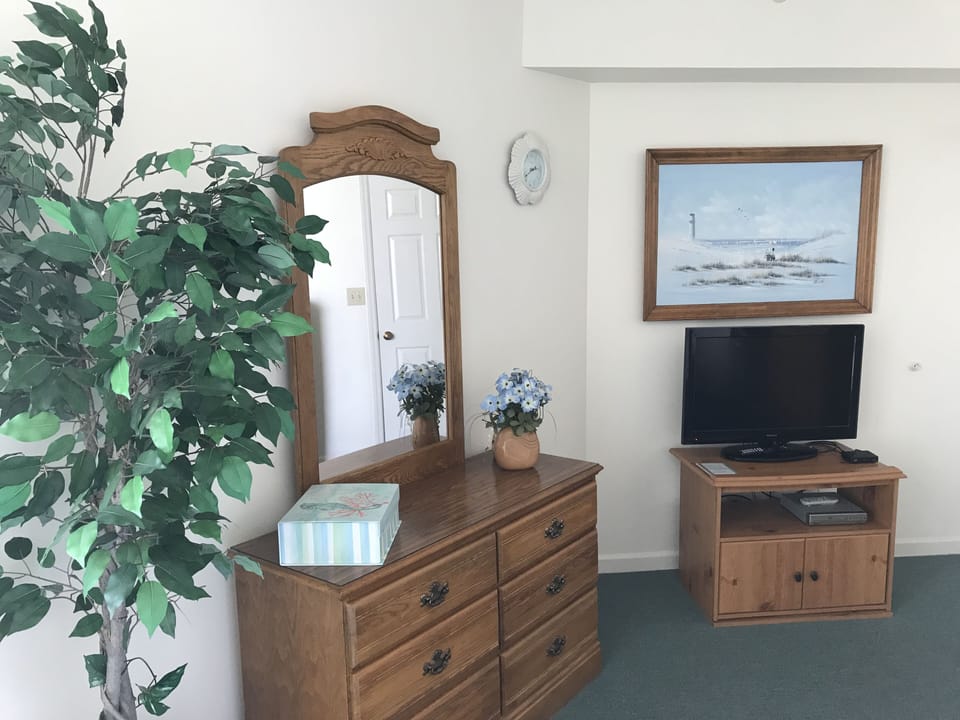 Dresser in Master Bedroom