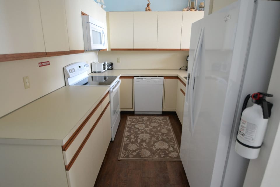 Kitchen with newer appliances 