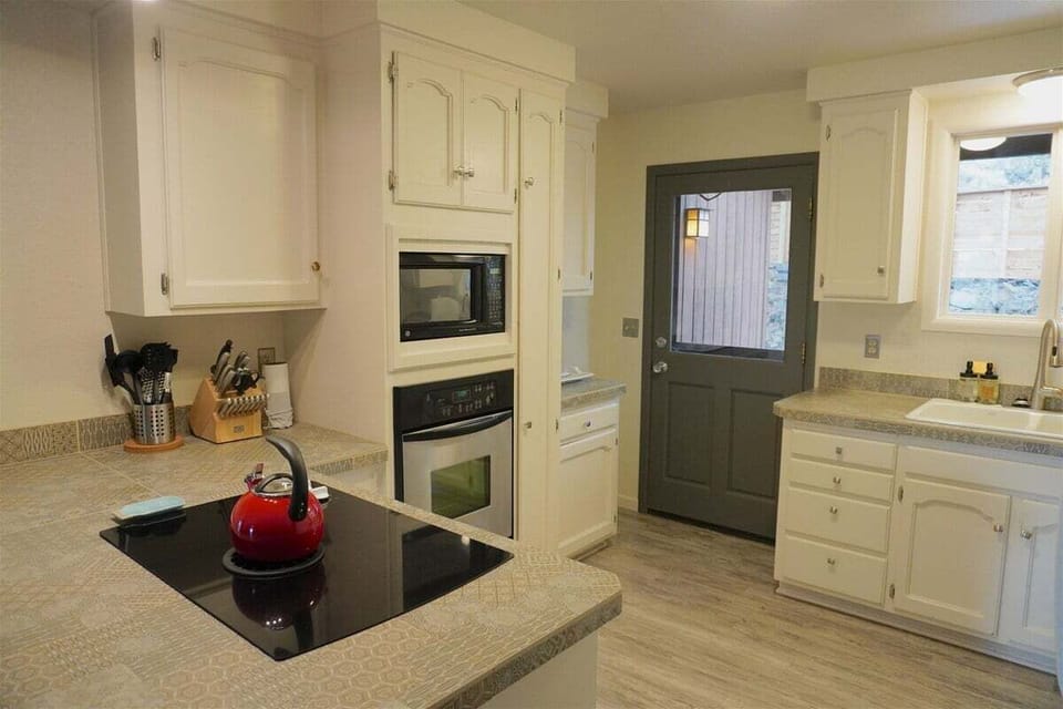 Gourmet Kitchen