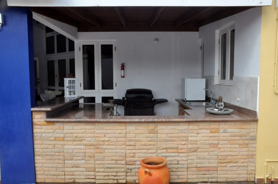 outside kitchen