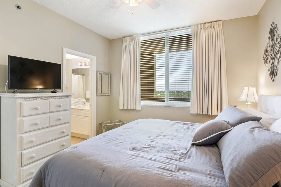 Secondary Bedroom with King and view of Mobile Bay