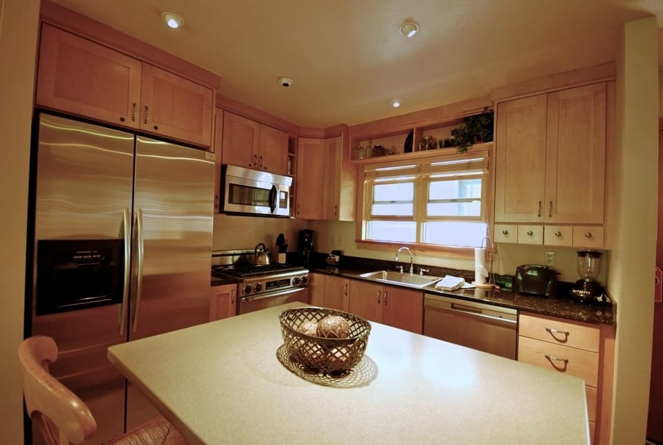 Gourmet Kitchen with Every Amenity