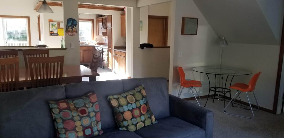 2nd floor - main living area 