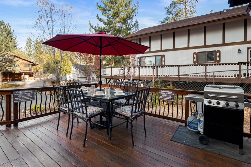 Front Deck with Wrap Around Deck, Patio Table, Kids Table & Propane BBQ. 